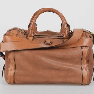 Burberry Authentic VINTAGE WASHED LEATHER SMALL
BANFORD BOWLING Bag Saddle Brown